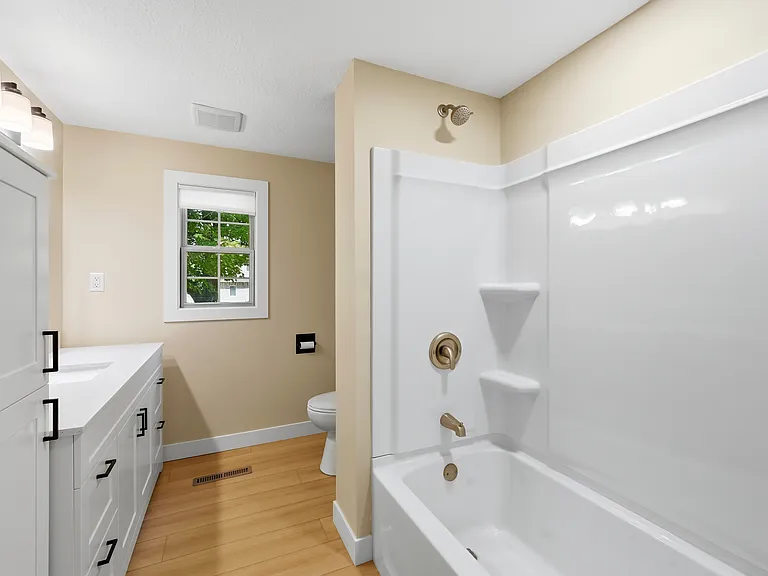 Bathroom with full-size tub