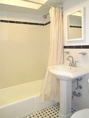 Rented by City Connections Realty | media 63