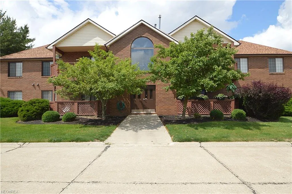 8671 Scenicview Dr — Photo 1