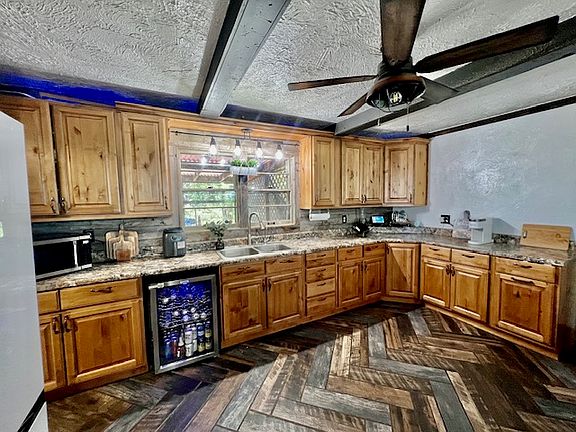 4th image of 9045 N Scott Rd