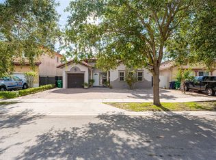 1823 SW 155th Ave, Miami, FL 33185