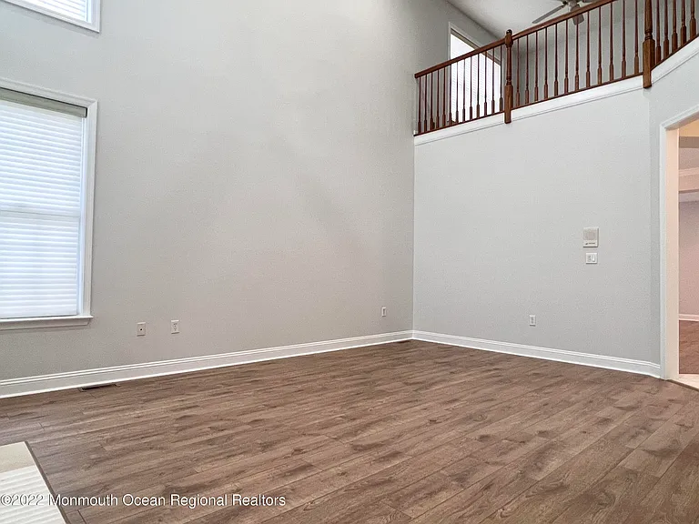 1 Hendrickson Ct — Photo 10