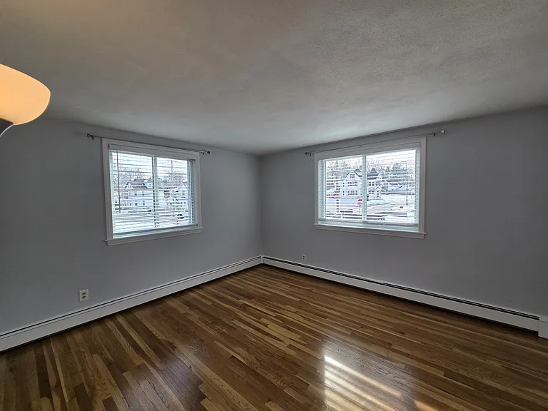 194 Lincoln St #4 — Photo 8