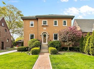 494 Kent Rd, Riverside, IL 60546