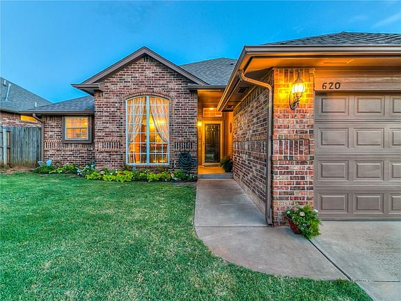 2nd image of 620 E Katelyn Ln