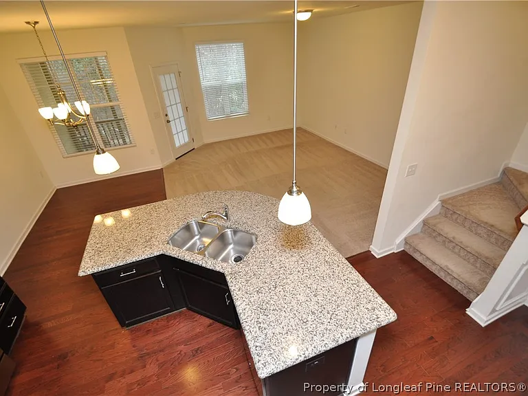 643 Briarcliff St — Photo 15