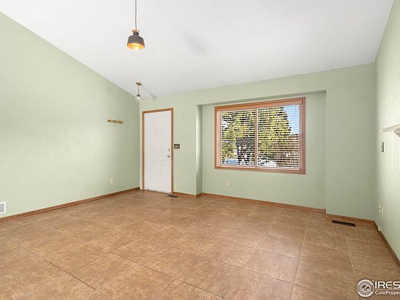 4th image of 755 Marigold Ln