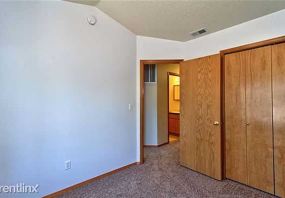 Hillcrest 2nd bedroom
