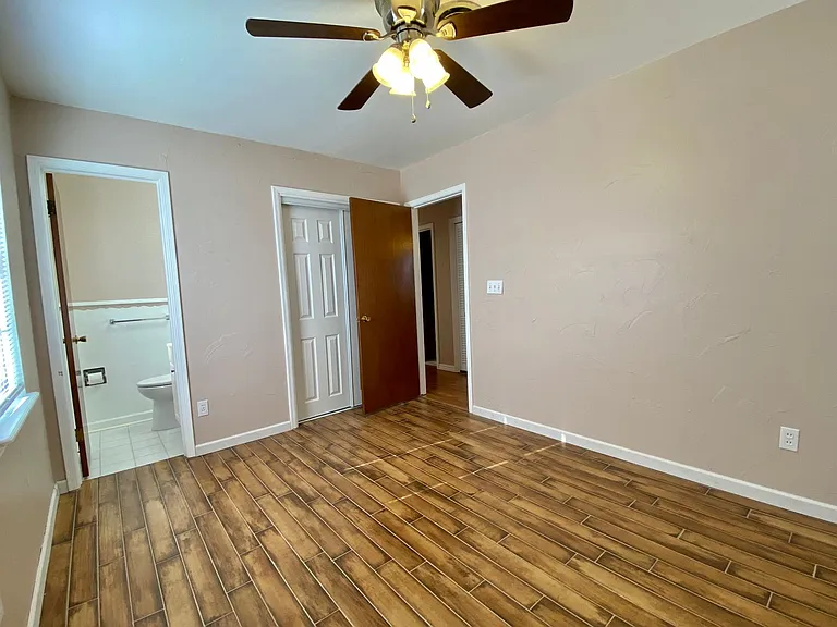1411 Hampton Dr — Photo 14