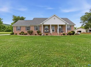 2668A Hurricane Rd, New Market, AL 35761