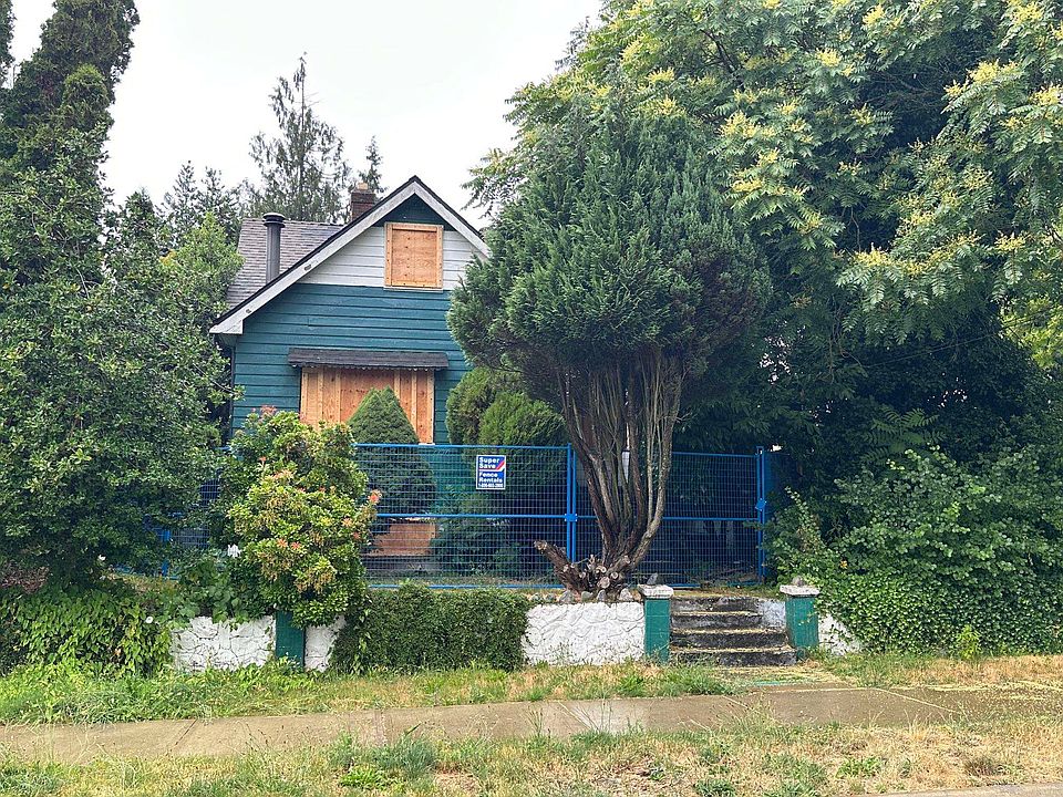 2nd image of 2005 9th Ave