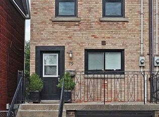 79 Osborne Ave #2, Toronto, ON M4E 3B1