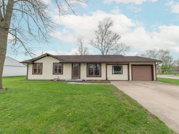 818 Garden Ave, Seymour, IN 47274