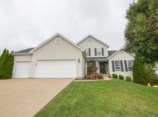 1 Square Nail Ct, O'Fallon, MO 63366
