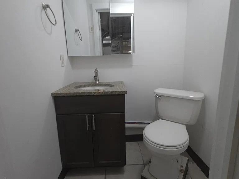 1430 Frederick Blvd — Photo 31