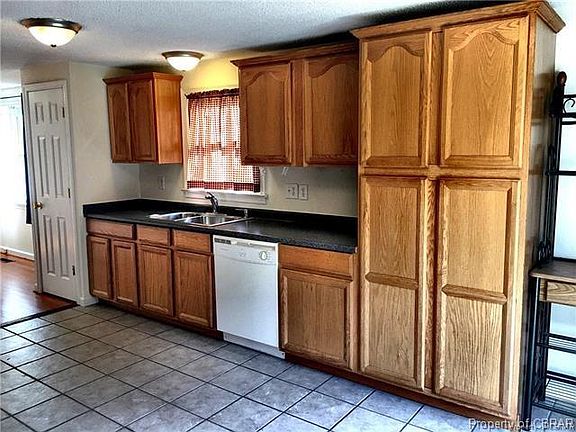 4th image of 61 Celey Thomas Ln