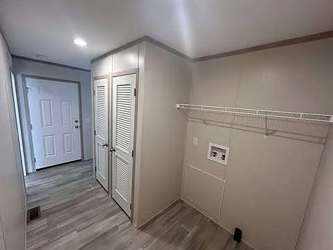 1083 W Highway 2 — Photo 13