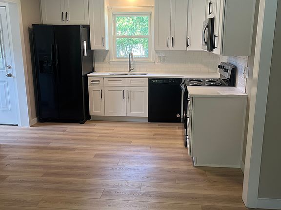 4th image of 10400 Starwood Dr