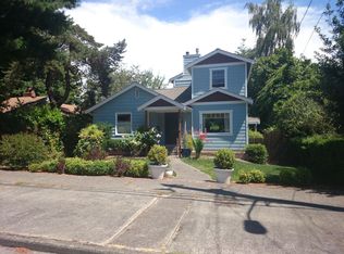 2822 36th Ave W, Seattle, WA 98199