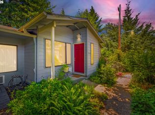 3118 SW Carson St, Portland, OR 97219