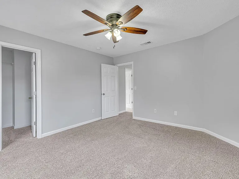 3418 Blaze Dr — Photo 33