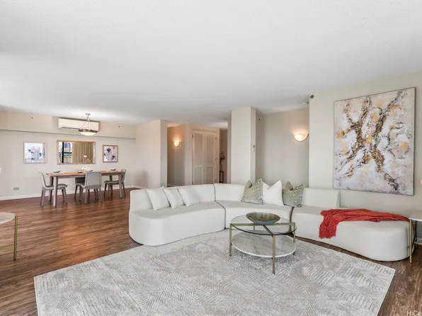 1015 Wilder Ave APT 903, Honolulu, HI 96822