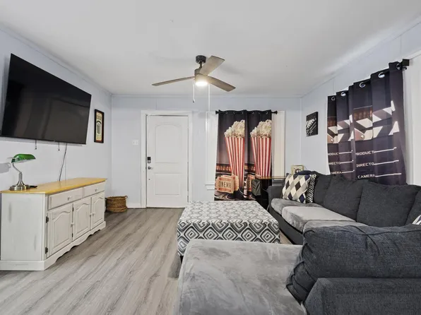 724 E Woodard St, Denison, TX 75021