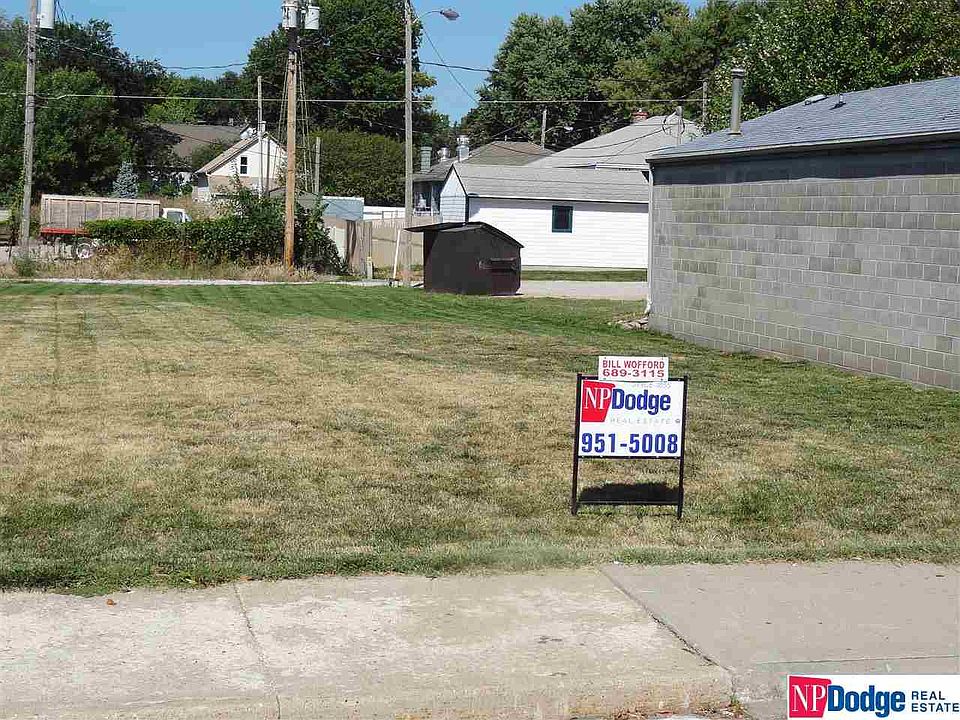 2nd image of 2614 N Main St