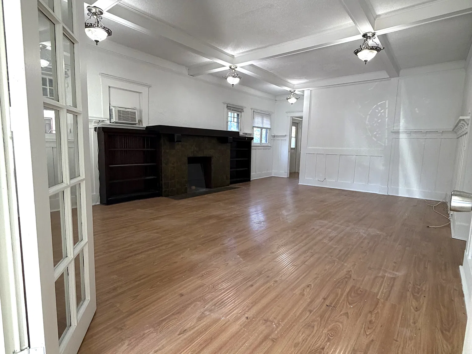 2 bed, 1200 sqft, $2,600 — Photo 3