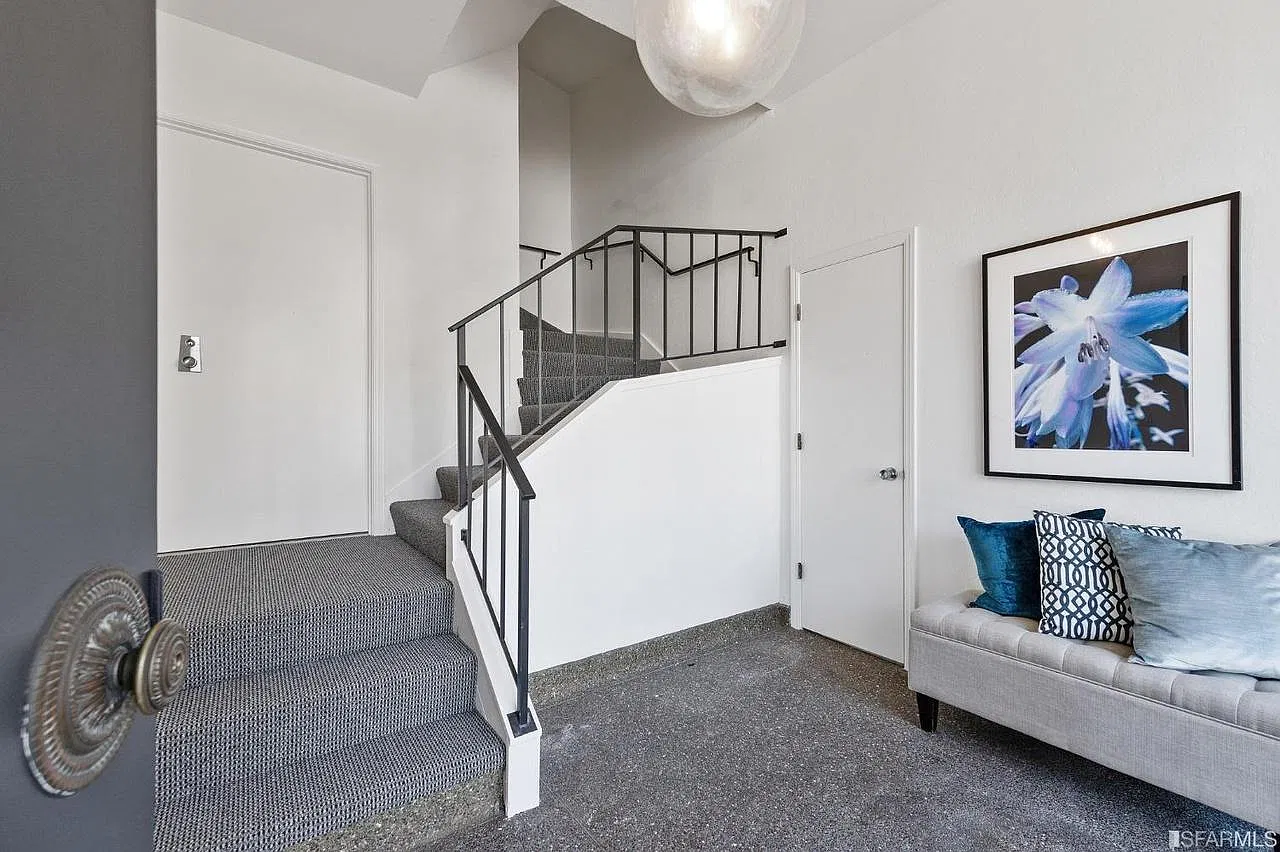 3 bed, 1600 sqft, $9,000 — Photo 3