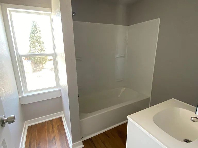 1208 Taylor Ave — Photo 18
