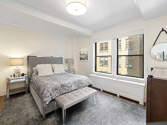 4th image of 175 E 79th St #4CD