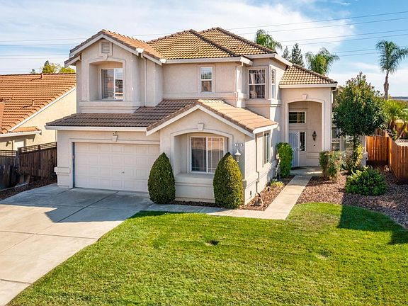 2nd image of 940 Cashel Cir