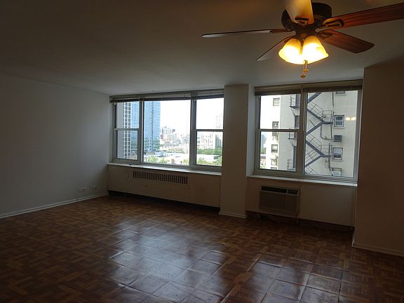 4th image of 4250 N Marine Dr APT 1130