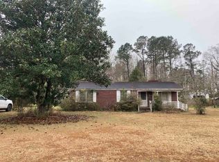797 Henry Rd, Hemingway, SC 29554