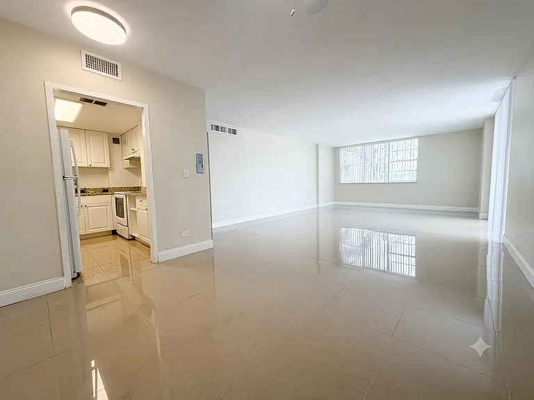 2800 N Flagler Dr #211-1 — Photo 4