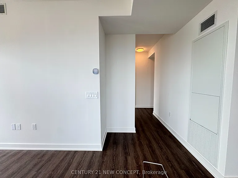 448 Burnhamthorpe Rd W #4711 — Photo 8