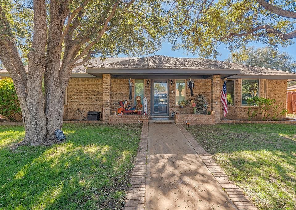 1st image of 4003 Gleneagles Ct