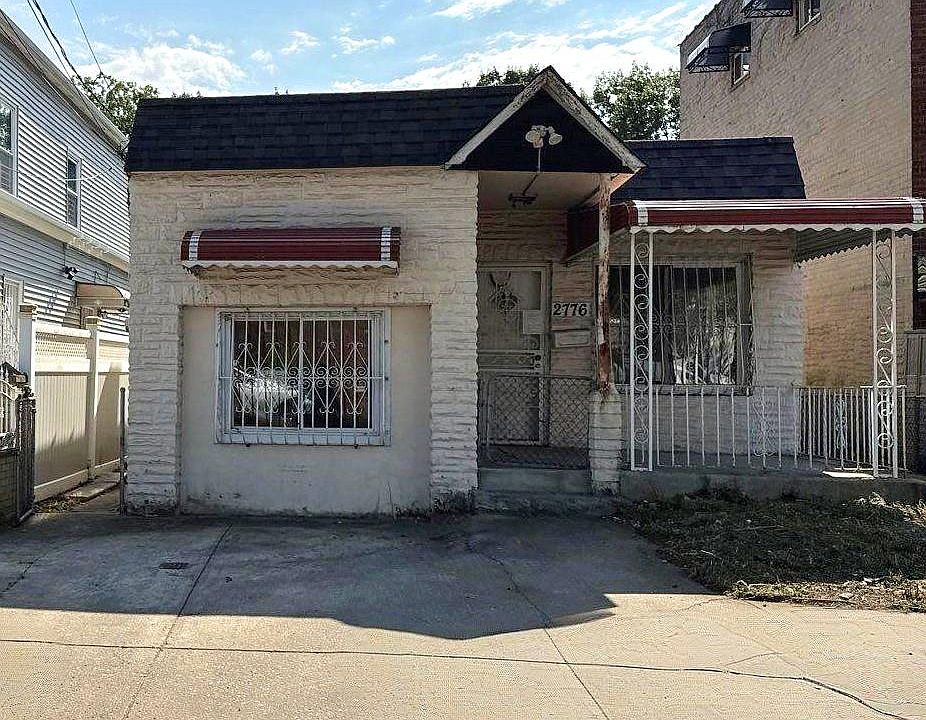 1st image of 2776 Sexton Place