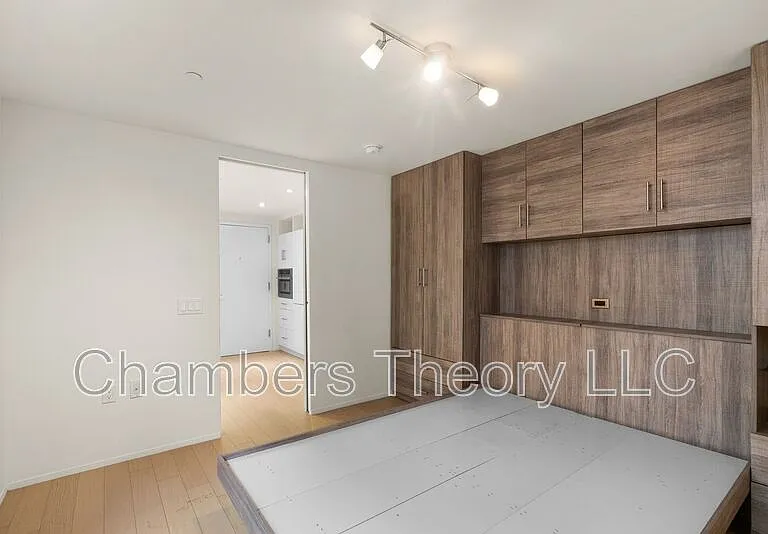 2422 17th St NW #104 — Photo 14