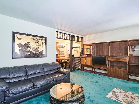 4th image of 26330 Mallard Ave