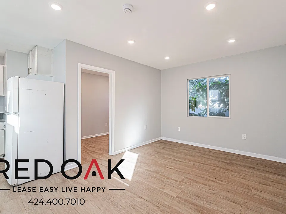 2035 W Martin Luther King Jr Blvd #1/2