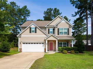 97 Stonehurst Dr, Spring Lake, NC 28390