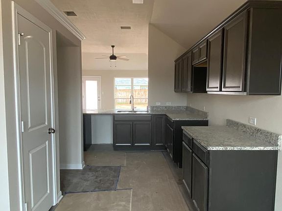 3rd image of 108 Meadow Lake Ct