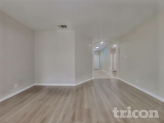 2nd image of 44105 Coral Dr
