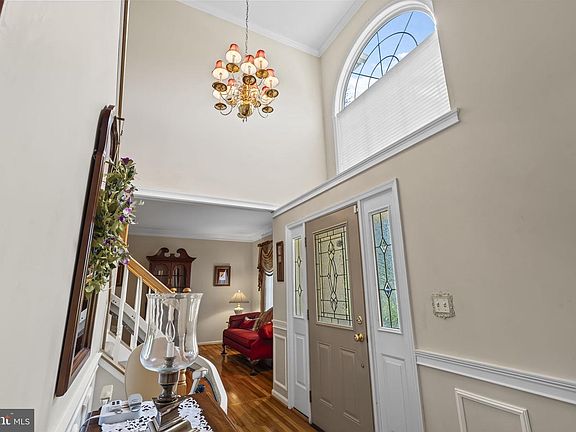 3rd image of 505 Ridgerun Ln