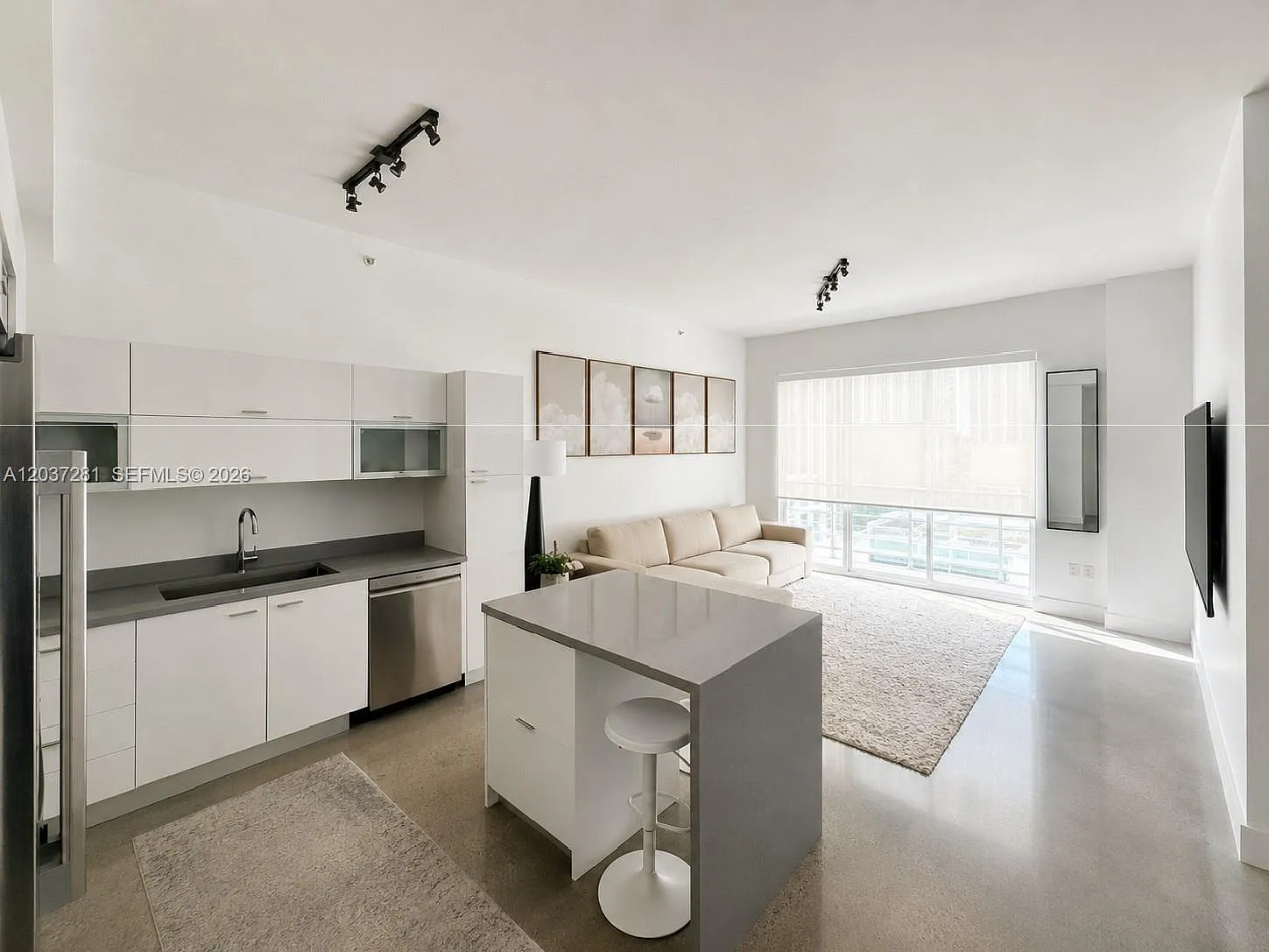 The Loft Downtown Ii Cond — Photo 4