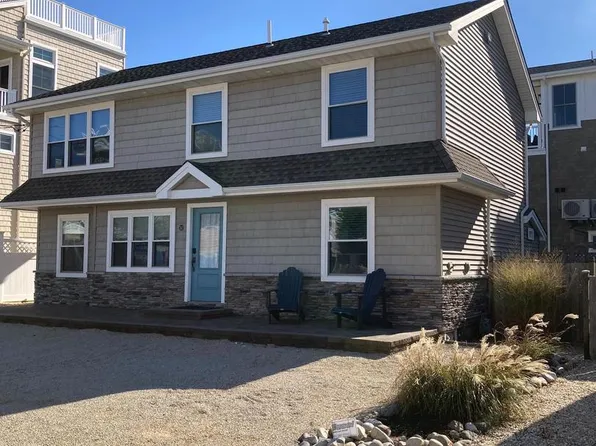 202 E 15th St, Brant Beach, NJ 08008