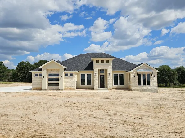 124 Hondo Ridge, La Vernia, TX 78121