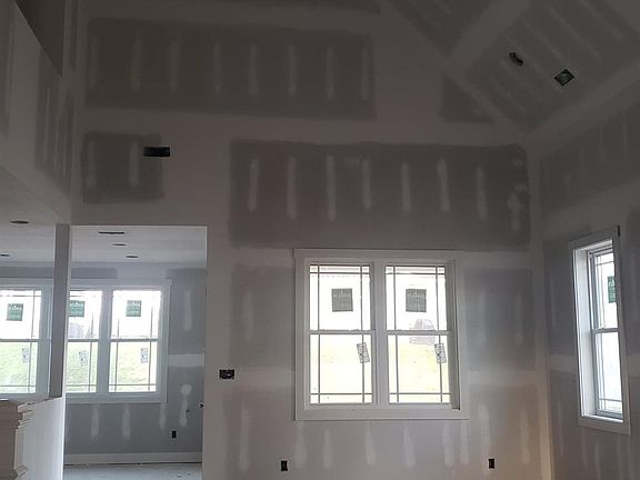 5th image of 72 Emberly Way